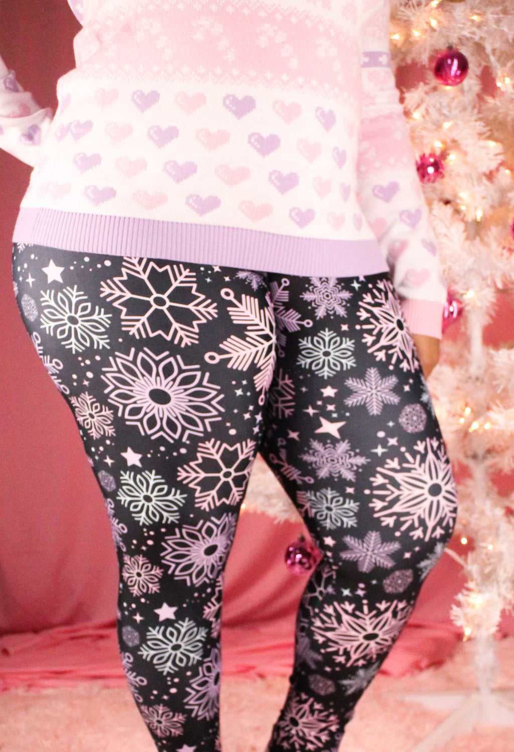 Pastel Snowflake Leggings PLUS